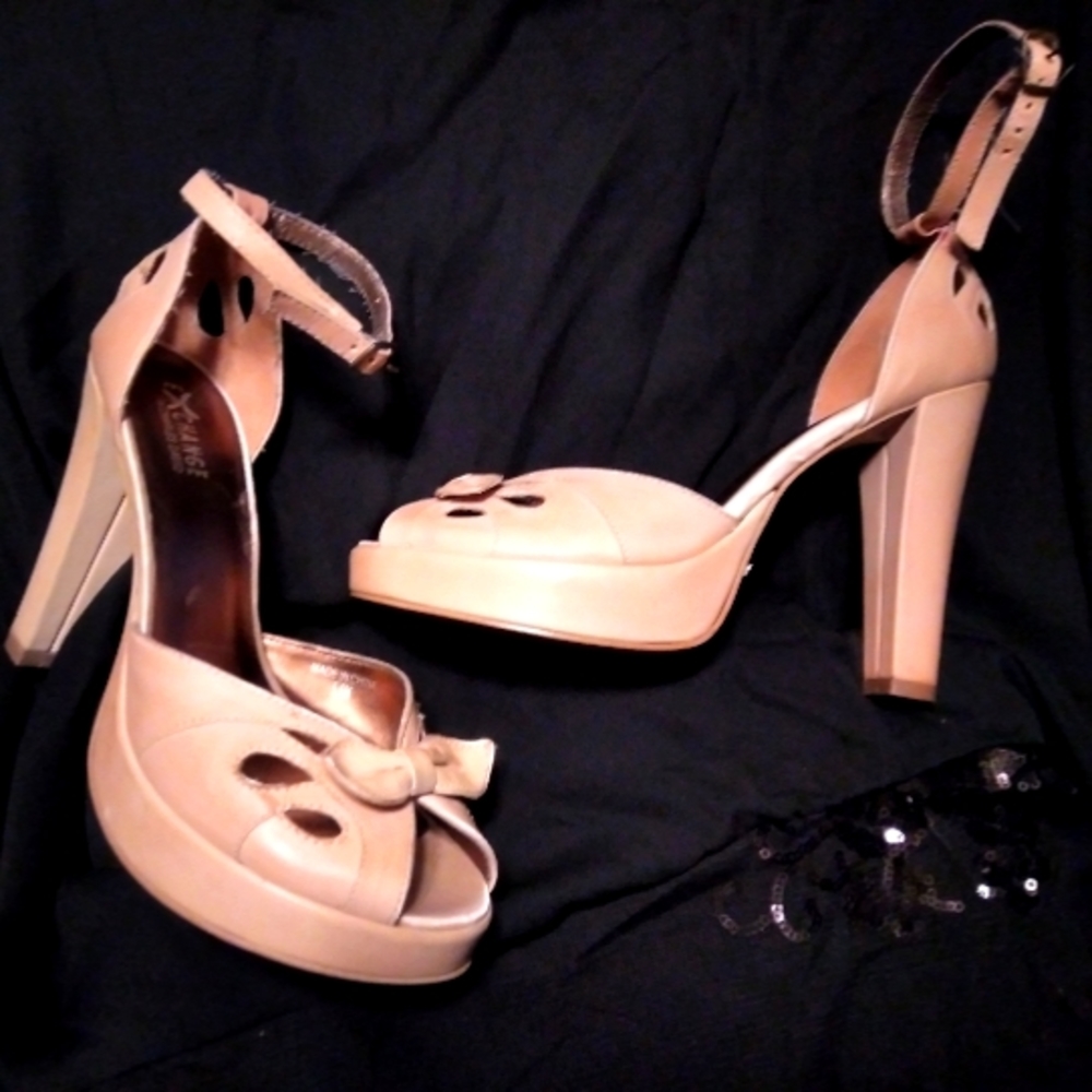 EXCHANGE by Charles David Platform Sandals